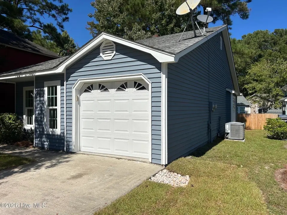 1080 Valley Drive SW, Calabash, NC 28467 — 2-bedroom home in Hidden Valley, Calabash, NC, photo 1 of 31: IMG_4663