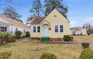 409 Perry Street, Elizabeth City, NC 27909 – photo 1: Exterior front