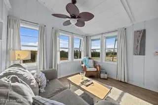 1915 N Shore Drive, Surf City, NC 28445 – photo 11: Sitting Room