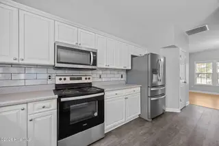 106 Bobwhite Circle, Cape Carteret, NC 28584 – photo 18: Kitchen