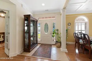 102 Fairway Drive W, Morehead City, NC 28557 – photo 7: Foyer