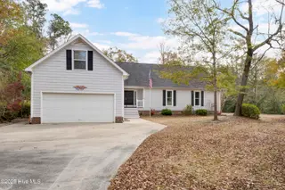 700 Shoals Drive, Wilmington, NC 28411 — 4-bedroom home in Bayshore Estates, Wilmington, NC, photo 2 of 29