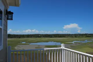 672 Ocean Boulevard W, Holden Beach, NC 28462 – photo 6: DSC_0171