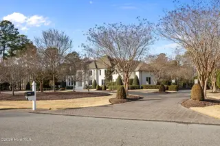 911 White Horse Drive, Greenville, NC 27834 – photo 7: 6-web-or-mls-BLS_0011