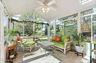 3232 Grey Leaf Drive, Wilmington, NC 28409 — 4-bedroom home in Woodberry Forest, Wilmington, NC, photo 5 of 51: 3232 Grey Leaf sunroom