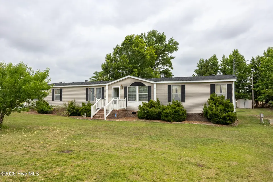 6321 Nc 42 Highway E, Elm City, NC 27822 – photo 1 of 38: 6321 Nc 42 Highway E, Elm City, NC 27822