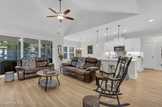 452 Beaumont Oaks Drive, Wilmington, NC 28411 – photo 6: 452 Beaumont Oaks Dr-00006
