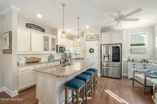 161 Gray Duck Drive, Beaufort, NC 28516 – photo 23: Spacious kitchen