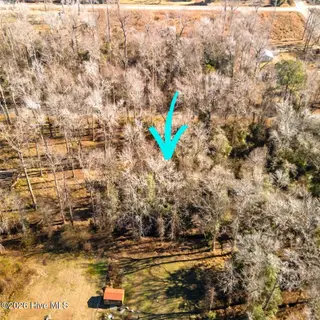 107 Tradewinds Road, Newport, NC 28570 – photo 5: 107 Tradewinds Rd