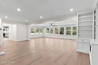 305 Country Club Drive, Jacksonville, NC 28546 – photo 15: 28-web-or-mls-DSC06178