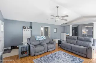404 Elsmore Drive, New Bern, NC 28562 – photo 5: 8_img_2651