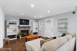 1279 Stone Chimney Road SW, Supply, NC 28462 – photo 10: Living Room
