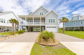 139 Sound Point Drive, Harkers Island, NC 28531 – photo 2: Front