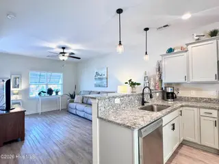 14 Catalina Circle, Swansboro, NC 28584 – photo 5: Kitchen/Living