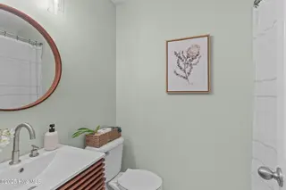 3831 Merestone Drive, Wilmington, NC 28412 – photo 22: 21-hall_bath