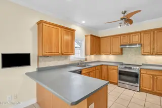 325 Windchime Drive, Wilmington, NC 28412 – photo 12: 325windchime_00010