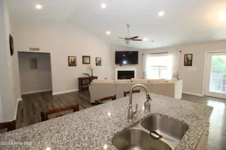 218 Patriot Drive, Newport, NC 28570 – photo 7: IMG_4614