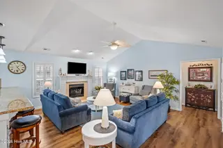 117 Lighthouse Drive, Carolina Beach, NC 28428 – photo 24: 42-web-or-mls-DSC05445