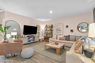 312 Cleat Drive, Surf City, NC 28445 – photo 14: 27_living room