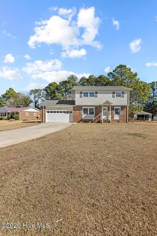 600 Oakwood Avenue, Jacksonville, NC 28546 – photo 3: 425A2178