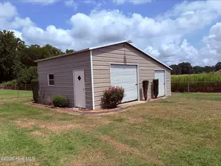 2103 Hilltop Lane, Goldsboro, NC 27530 – photo 4: Wired Outbuilding