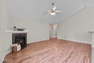 110 Norine Drive, Holly Ridge, NC 28445 – photo 8: Living Room