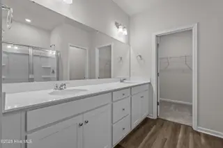 313 Parkington Lane 86a, Ocean Isle Beach, NC 28469 – photo 20: primary bathroom