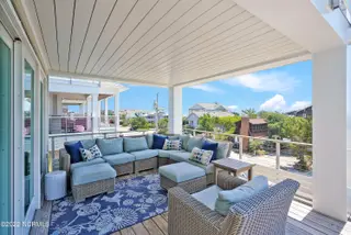 910 S Lumina Avenue, Wrightsville Beach, NC 28480 – photo 14: 910SouthLuminaAvenue-31