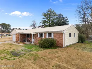 401 Ramsey Drive, Jacksonville, NC 28540 – photo 3: 3-web-or-mls-401 Ramsey Dr. 93