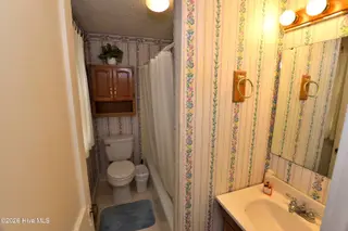 1600 Aycock Street, Rocky Mount, NC 27803 – photo 8: Bathroom