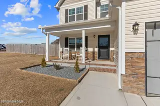 327 James Hedrick Court, Jacksonville, NC 28540 – photo 4: james-4