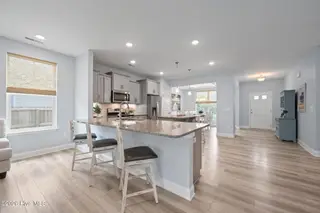 912 Terraces Lane, Hampstead, NC 28443 – photo 14: 33-web-or-mls-_RAD5948
