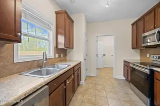 305 Inverness Drive, Hubert, NC 28539 – photo 11: 11-web-or-mls-305 Inverness Dr. 24