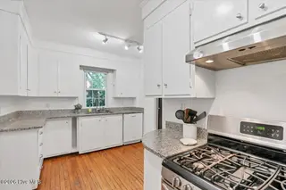 160 N Ridge Street, Southern Pines, NC 28387 – photo 12: Kitchen