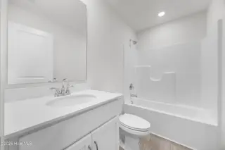 4653 Swimming Lane 20, Shallotte, NC 28470 – photo 17: 25_bathroom
