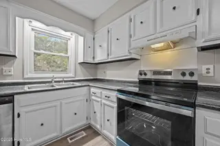 106 Ronny Court, Jacksonville, NC 28546 — 3-bedroom home in Brynn Marr, Jacksonville, NC, photo 8 of 47: 54-web-or-mls-_RAD1069