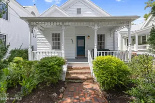 414 S 2nd Street, Wilmington, NC 28401 — 2-bedroom home in Historic District, Wilmington, NC, photo 6 of 52