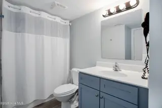 711 S Lumina Avenue 103, Wrightsville Beach, NC 28480 — 1-bedroom condo in Surf Motel Condo, Wrightsville Beach, NC, photo 14 of 19: Surf Suites 103 13