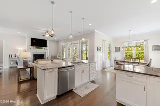428 Lanyard Drive, Newport, NC 28570 – photo 9: Kitchen