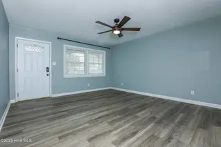 414 Brynn Marr Road, Jacksonville, NC 28546 – photo 4: Deana- 414 Brynn Marr-22