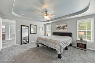 105 Lewis Humphrey Lane, Hubert, NC 28539 — 4-bedroom home in Waters Edge, Hubert, NC, photo 21 of 48: 43-web-or-mls-IMG_2494