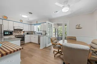 1311 Pelican Drive, New Bern, NC 28560 – photo 16: Open kitchen and dining