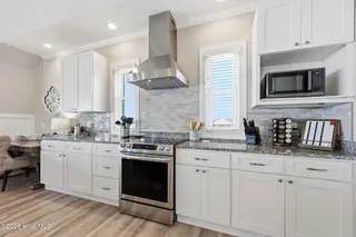 6203 Ocean Drive, Emerald Isle, NC 28594 – photo 14: 57-web-or-mls-6203 Ocean Dr 135