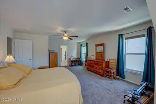 326 Station House Road, New Bern, NC 28562 – photo 23: Spacious Primary Retreat