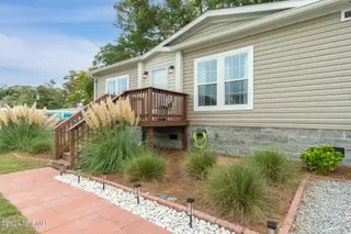 314 Jones Street, Emerald Isle, NC 28594 – photo 2: Exterior