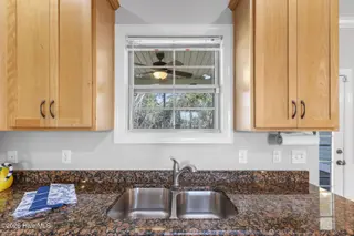 2202 E Oak Bridge Drive NE, Leland, NC 28451 — 4-bedroom home in Compass Pointe, Leland, NC, photo 13 of 76: 2202EOakBridgeWay-15