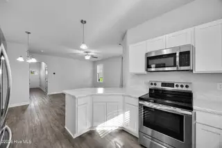 2041 Folkstone Woods Lane 10a, Holly Ridge, NC 28445 – photo 20: 21_kitchen