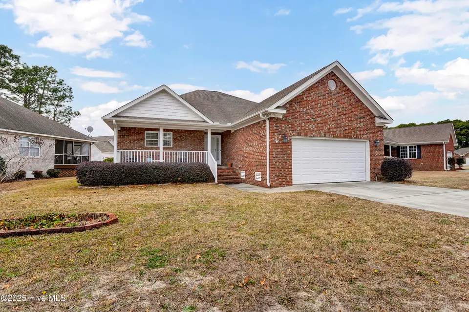 7773 Cypress Island Drive, Wilmington, NC 28412 — 3-bedroom home in Cypress Island, Wilmington, NC, photo 1 of 38