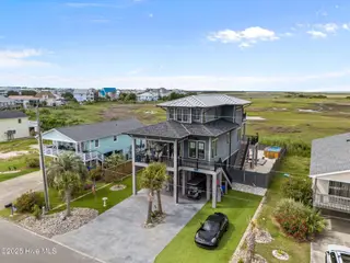 112 Virginia Avenue, Carolina Beach, NC 28428 – photo 9: 9-web-or-mls-DJI_20250530155807_0992_D