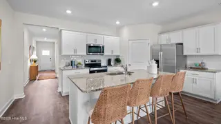 271 Lake Tyler Drive, New Bern, NC 28560 – photo 8: 13-web-or-mls-BLS_0042